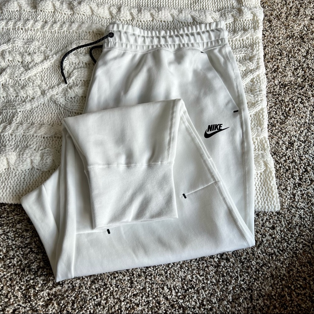 NIKE White Joggers Size 2x